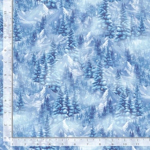 Tessuto con alberi invernali e nevicate / Tessuto natalizio invernale, Collezione Northern Lights di Timeless Treasures Yardage, Fat Quarters Material