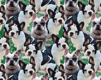 Tecido com estampa de Bulldog Francês sobre grama / Tecido com estampa de Bulldog Francês da David Textiles / Disponível em Fat Quarters e Metros