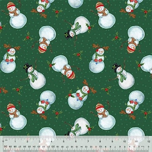Tkanina świąteczna, Chilly Friends Snowmen on Pine Fabric firmy Windham Fabrics Dostępne jardy świąteczne i ćwiartki