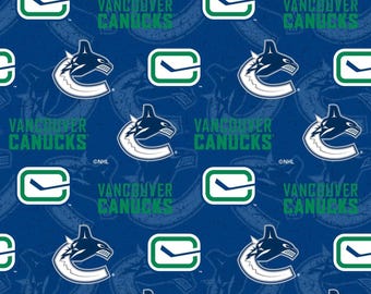 Tecido de algodão com estampa do Vancouver Canucks da NHL / Tecido Face Off vendido por metro / Tecidos licenciados da Sykel Hockey em tamanhos Fat Quarter e por metro