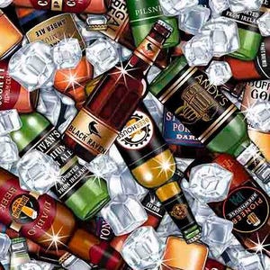 ビール生地 / ビール瓶と氷 ダン・モリスによるブリューマスター生地 QT生地 / ビールキルト生地 ヤードとファットクォーターが利用可能