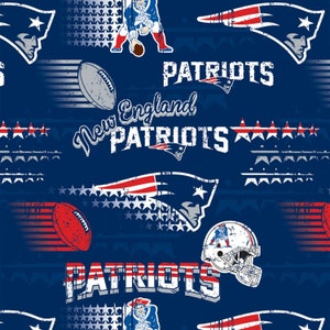 NFL New England Patriots Fabric / Lizenzierter NFL-Stoff von Fabric Traditions 58 &quot;Wide / Football Fabric Sperrholzkiste.&quot;