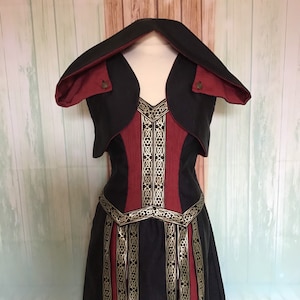 Celtic dress for fantasy larp