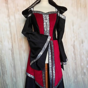 Celtic dress for fantasy larp