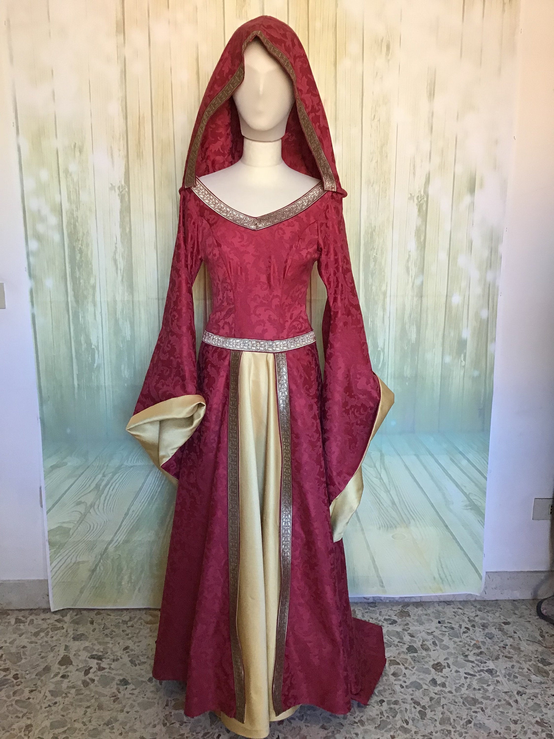 Costume dama medievale new arrivals
