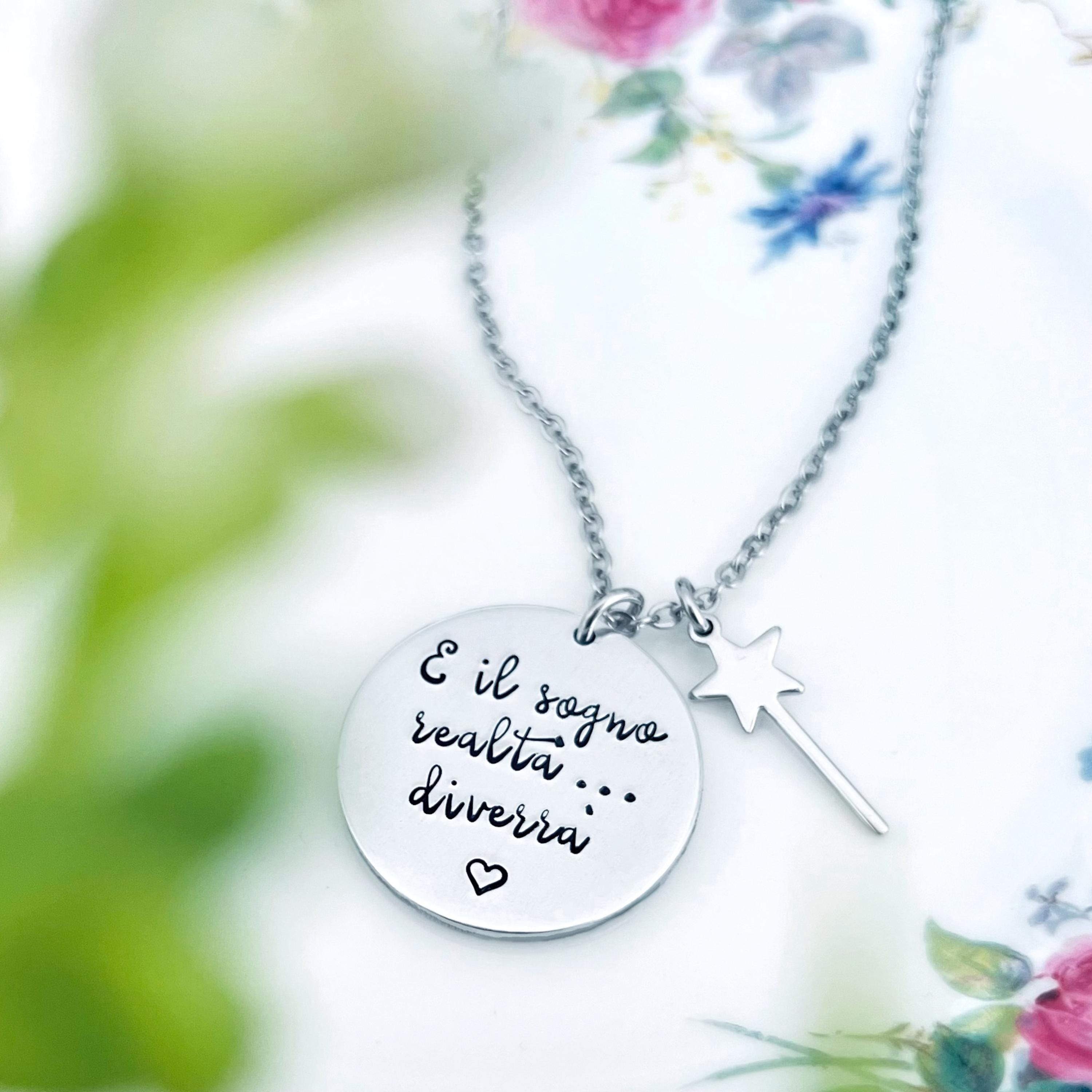 Collana Betsey Johnson Harry Potter, Ciondolo Mago Oro Con Cristalli E Smalto, Sacchetto Regalo - Foto 3