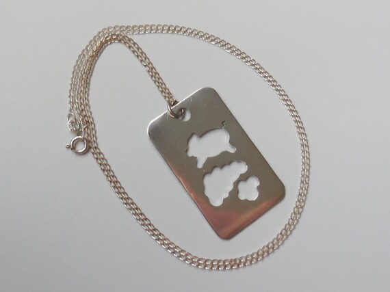 When Pigs Fly Rectangular Pendant & 24 Inch Chain… - image 2