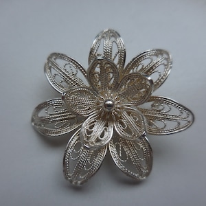 Vintage Sterling Silver Filigree Flower Pin