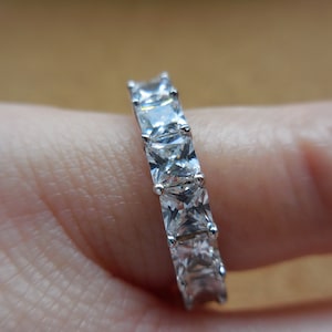 Vintage SETA Cubic Zirconia Eternity Band Ring Size 7 925 Sterling Silver New Old Stock