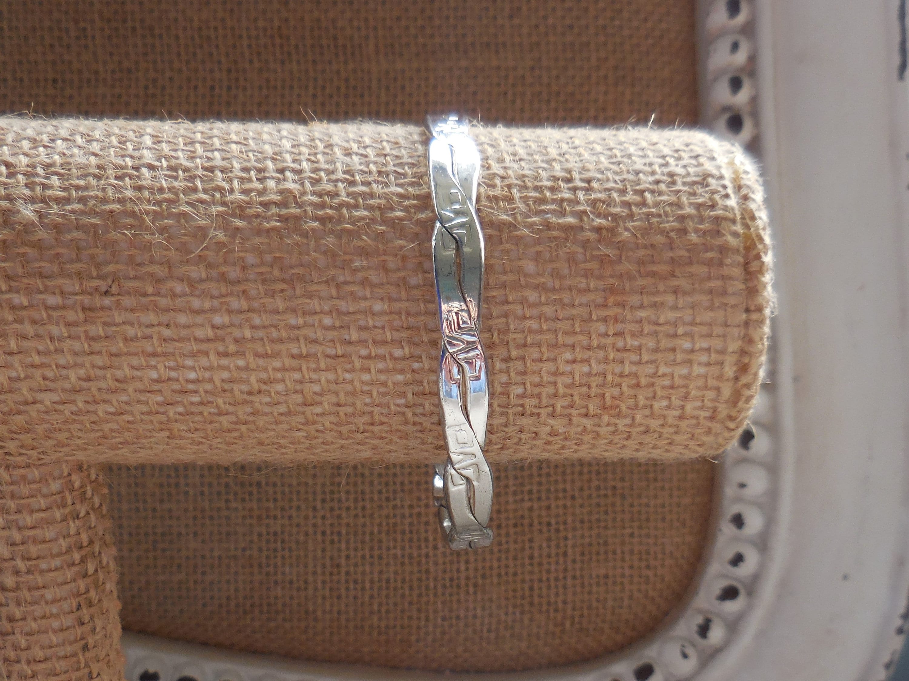 Vintage Toned Sterling Silver Taxco Leaf & Hand Bangle Bracelet 925 8.5” 15 Grams