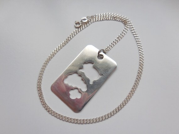 When Pigs Fly Rectangular Pendant & 24 Inch Chain… - image 4