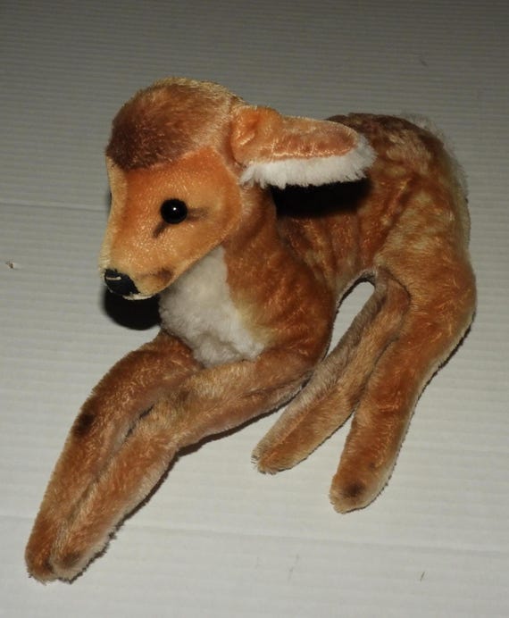 Steiff Fawn Deer Lying Down Mohair Stuffed Plush No ID Button or Tags Vintage 15"