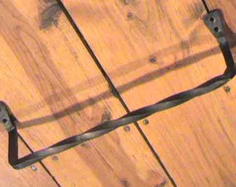 12" Towel Bar w/ Twist