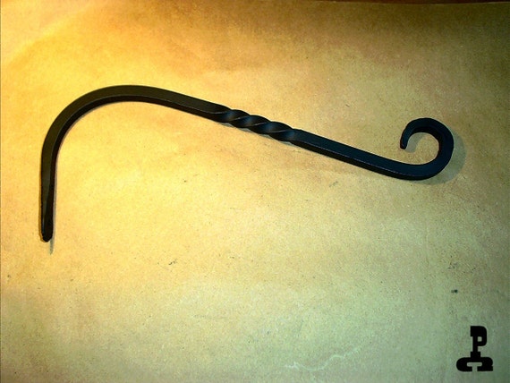 Wrought Iron Plant Hanger With Twist