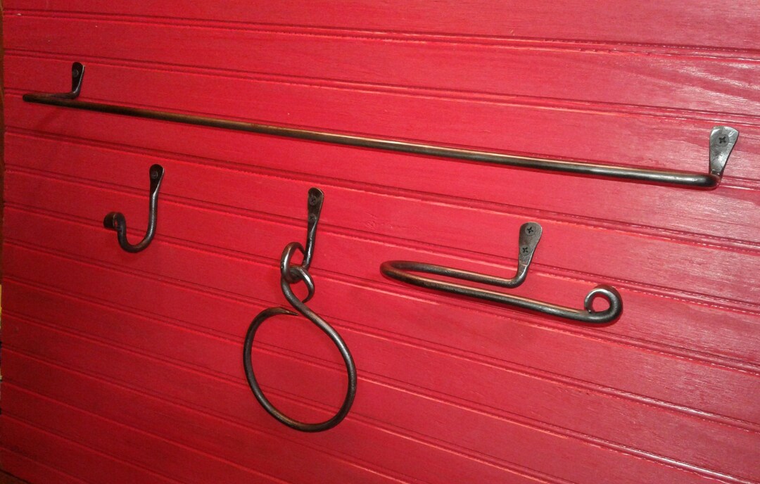 Simple Hand Wrought Iron Bath Set With Towel Bar, Towel Ring