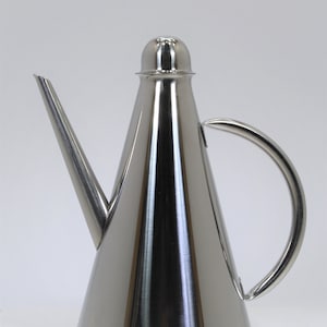 Stainless  steel Oil cruet Elegance 0.5 L / oil dispenser / Steel oil cruet  / olive oil cruet / stainless steel dispenser