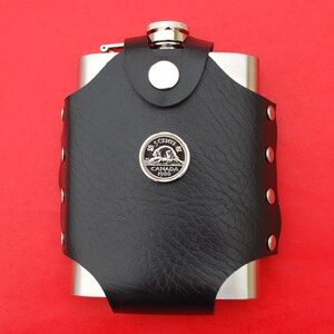 Canada 1980 Five Cent Gem BU Unc Coin Leak Proof Black PU Leather Wrapped Stainless Steel 8 Oz Hip Flask - Beaver on Rock