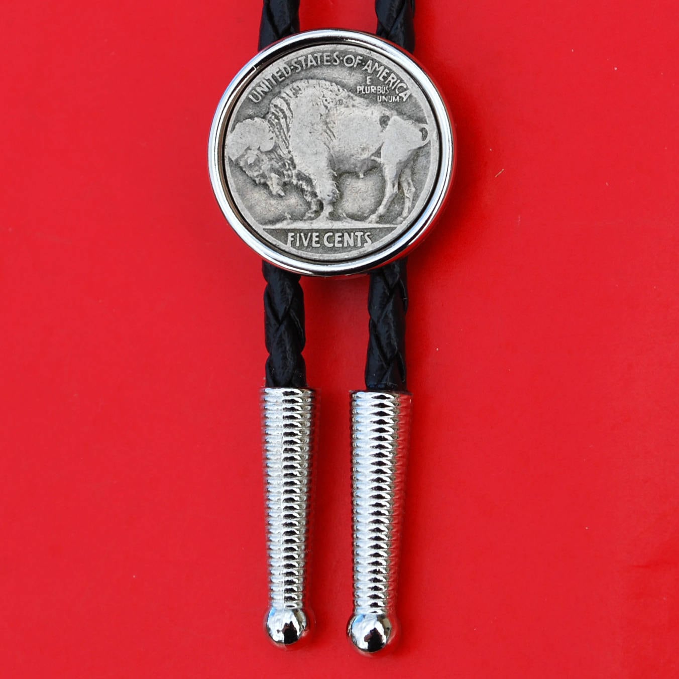 US 1913 ~ 1938 Indianerkopf Büffelkopf Nickel 5 Cent Münze Versilbert Dia 92 cm Kordel Krawatte NEU