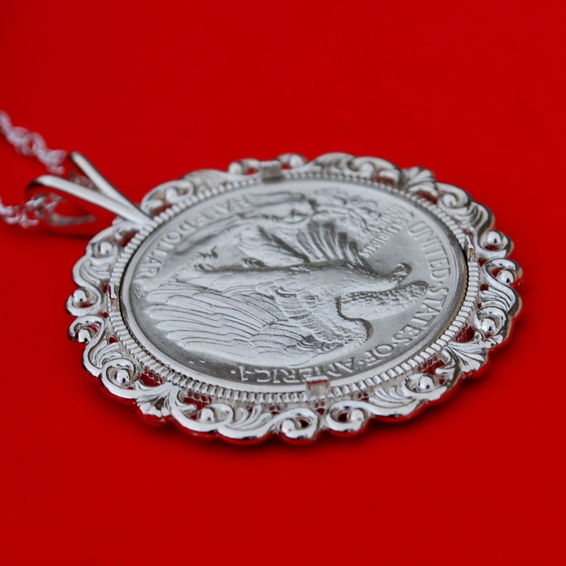 US 1939 Walking Liberty Half Dollar 90/% Silver XFAU Coin Solid 925 Sterling Silver Necklace w 20 Sterling Silver Chain New