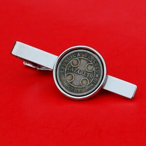 1921 Colombia 2 Centavos Leprosarium Coin  Silver Plated Tie Clip Bar Pin NEW - Showing OBVERSE