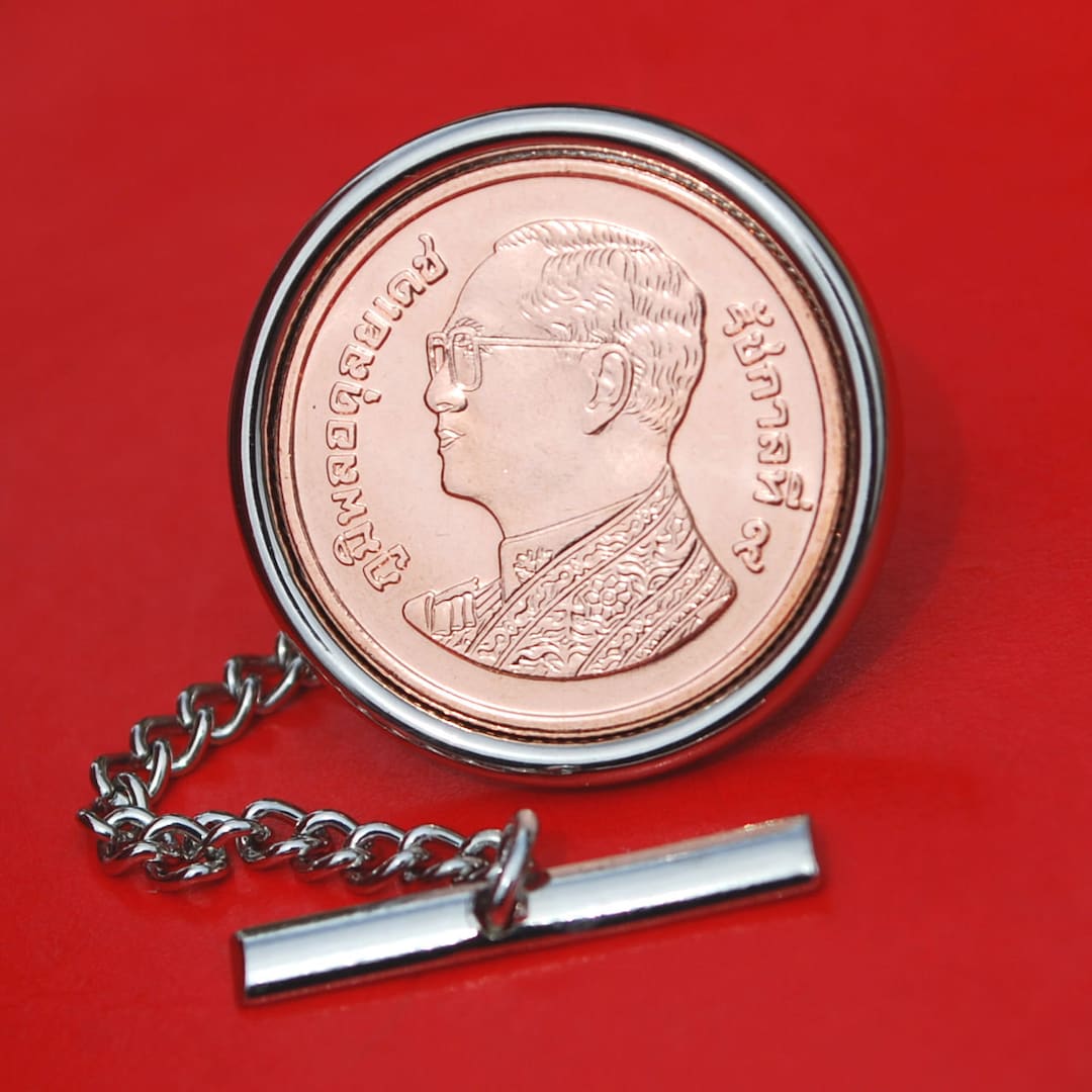 タイ 50 サタン 1/2 バーツ コイン 銀メッキ タイタック タックピン 新品 - ワチラロンコン国王 - Etsy 日本