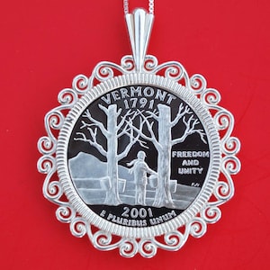 US 2001 Vermont State Quarter 90% Silver Proof Coin Solid 925 Sterling Silver Necklace w. 18&quot; Sterling Silver Chain NEW