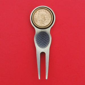 1965 Mexico 5 Centavos BU Unc Coin Magnetic Golf Ball Marker Divot Tool - Portrait of Josefa Ortiz de Domínguez