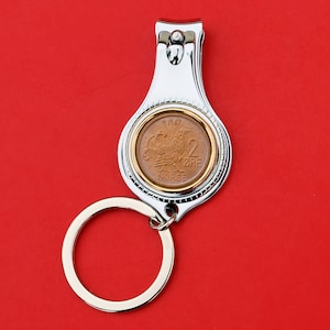 1967 Norway 2 Ore Coin All-in-One Key Ring Bottle Opener Nail File & Cutter Clipper NEW - Moor Hen