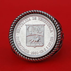 1960 Venezuela 50 Centimos 0,835 Silver BU UNC Mynt 925 Sterling Silver Signetring Nytt - Nationellt Vapen Ymnighetshorn Häst Flaggor Olivkvist