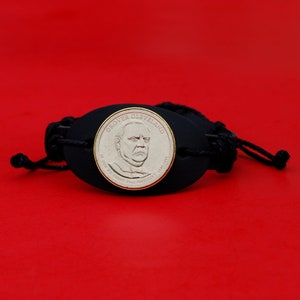 US 2012 Presidential Dollar BU Coin Genuine Black Leather Cuff Bangle Wristband Bracelet NEW - Grover Cleveland ( 1885−1889 Years Served )