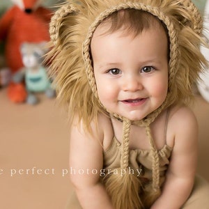 Lion bonnet .Baby size  Lion Bonnet with fur. Photo prop lion bonnet. Baby to Child lion bonnet.Safari lion bonnet.