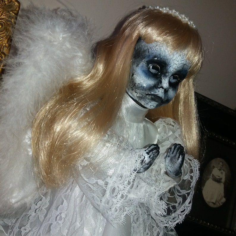 OOAK-Gothic-Zombie-Undead-Vampire-Creepy-Hand-Painted-Porcelain-Doll-Angel