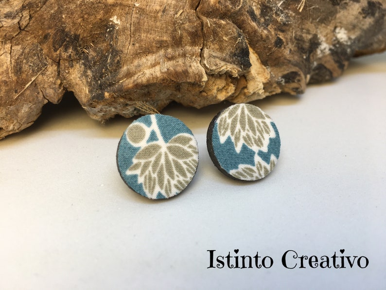Three earrings you can choose wich one you wear. Wood and recycled fabric earrings