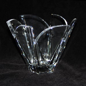 Swedish Art Deco/Geometric Clear Crystal Petal Bowl