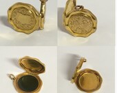 Antique Victorian 9ct Gold Hand Etched with Flowers Scrolls Leaves Octagon Shaped Picture Locket circa 1863 Birmingham