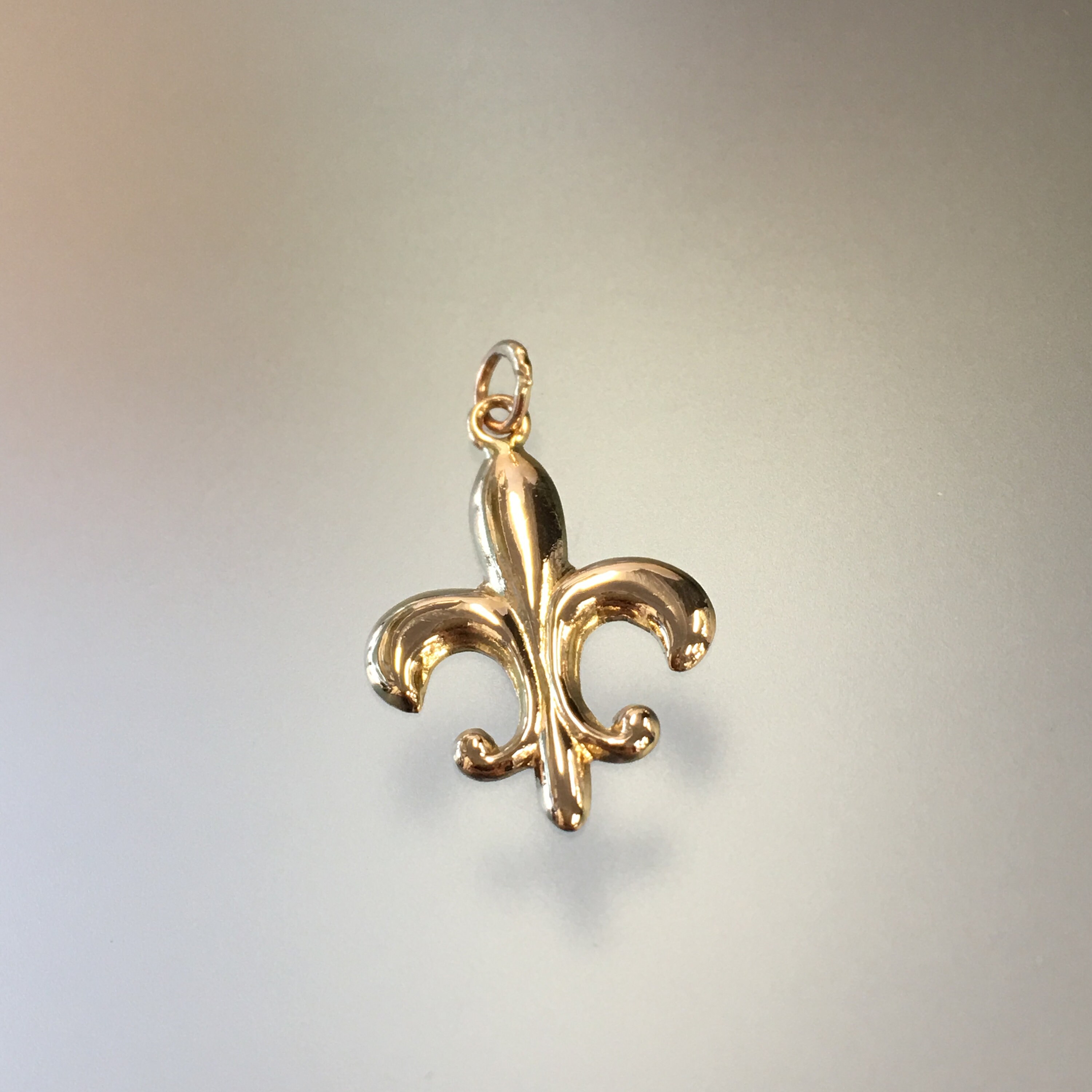 Vintage Fleur De Lys Pendant in 14k 