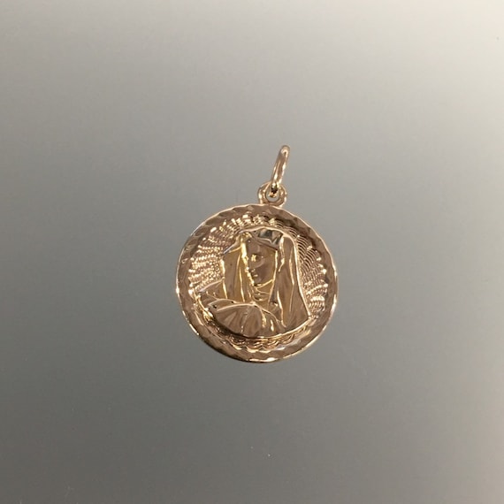 Vintage 10k Gold Virgin Mary Pendant10k Gold Madon