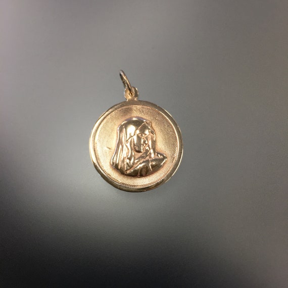 Vintage 10k Gold Virgin Mary Pendant, 10k Gold Mad