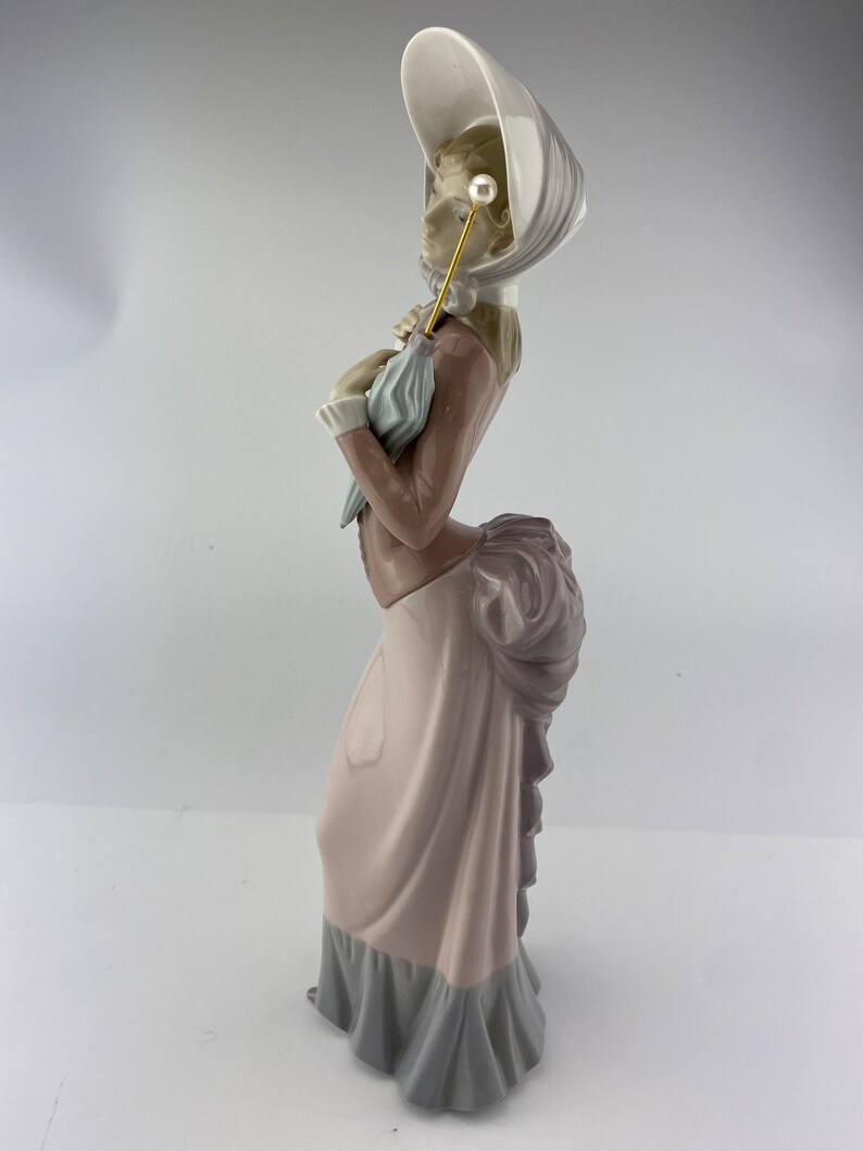LLADRO Coquetry Figurine COQUETRY Lady With Parasol Girl W Etsy