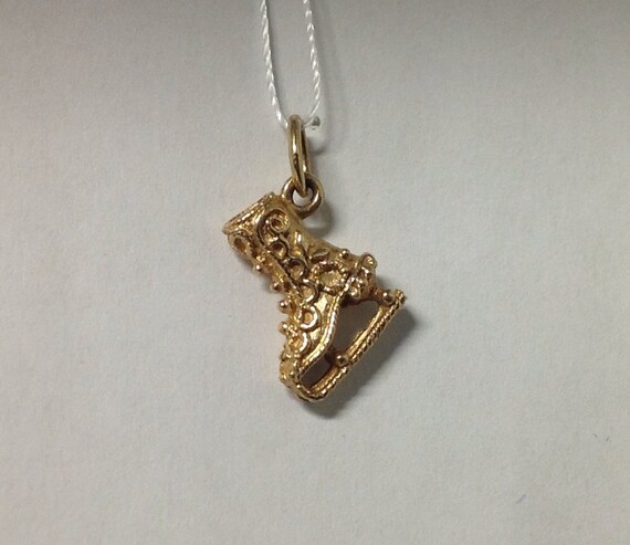 Vintage 10K Gold Figure Skate Charm, Ornate Filigr
