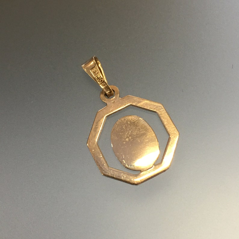 Vintage Gold Virgin Mary Pendant 10k Madonna Pendant Religious Pendant Religious Jewellery Octagonal Shaped Madonna Pendant