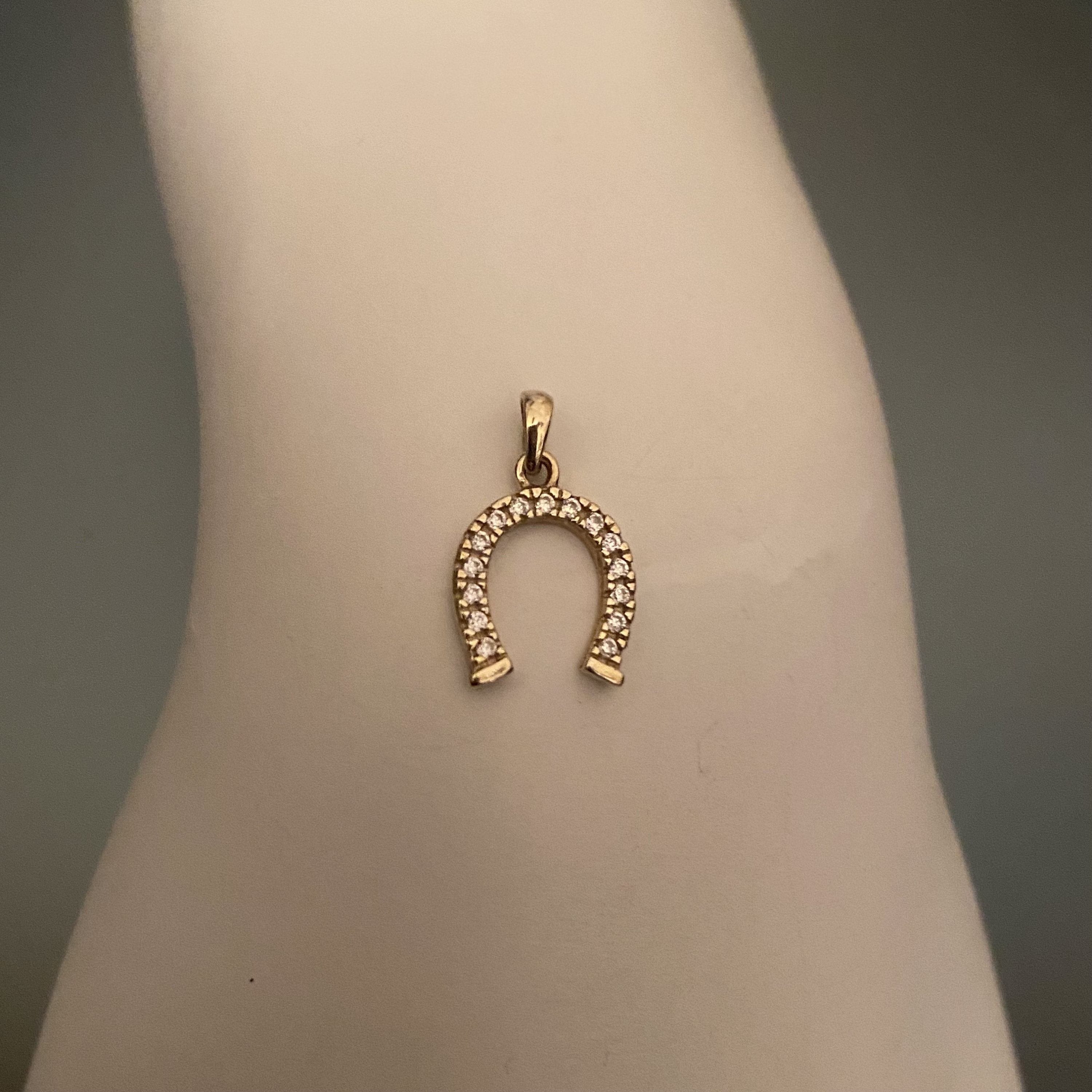 10pc horseshoe charm gold, good luck charms, lucky charms, horse shoe,  bracelet charms, matte gold metal beads, necklace charms, gold dangle