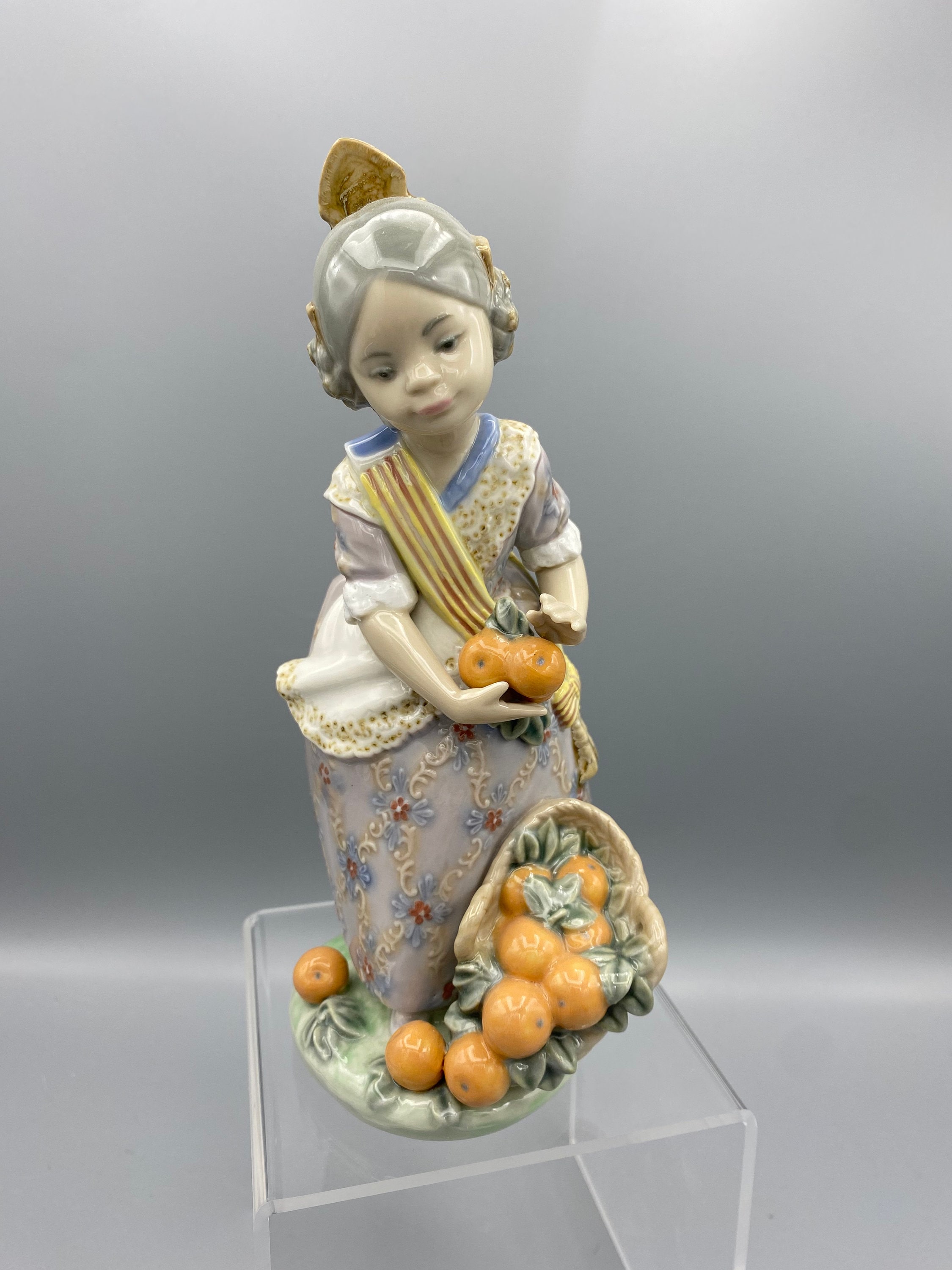 Lladro Valencia Girl With Basket of Oranges Figurine - Etsy