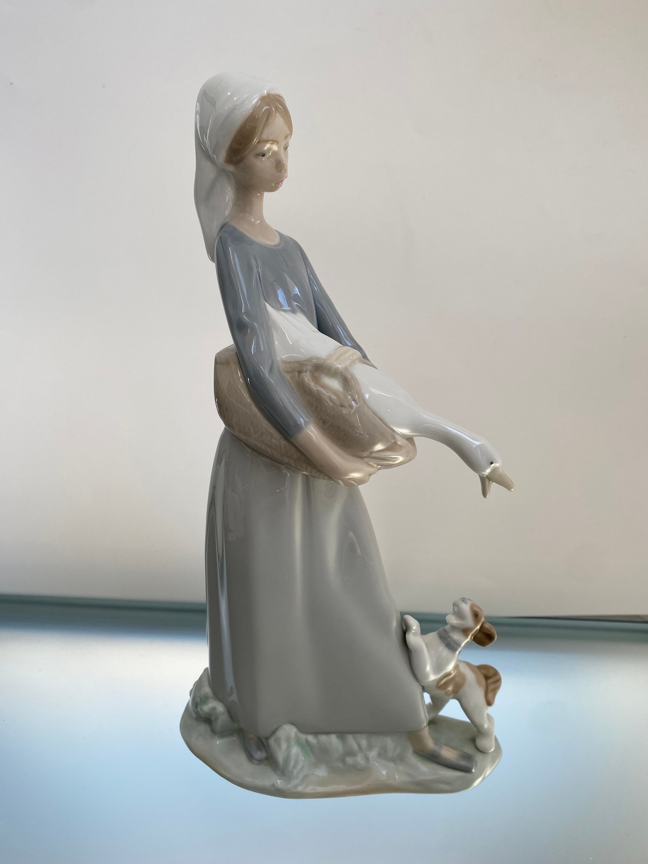 Vintage Lladro Porcelain Figurine: Girl With Goose and Dog #4866