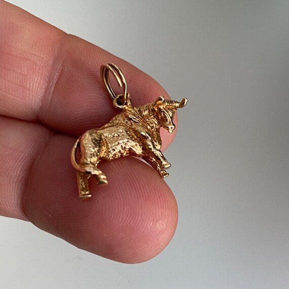 Vintage Taurus Charm 14 kt Gold 3D Taurus Zodiac … - image 10