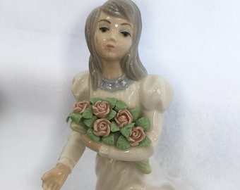 Tengra Porcelain Figurine Girl Holding Rose Bouquet Hand Made in Valencia Spain  Lladro Style, Room Decor