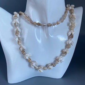 Vintage SeaShell Necklace Handmade In The Philippines 34 inch long Shell Necklace Handmade Natural Tiny Seashells Beach Boho Jewlery
