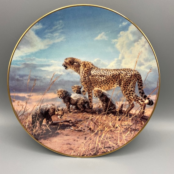 Donald Grant Cheetah Collector Plate: Bradford Exchange, First
