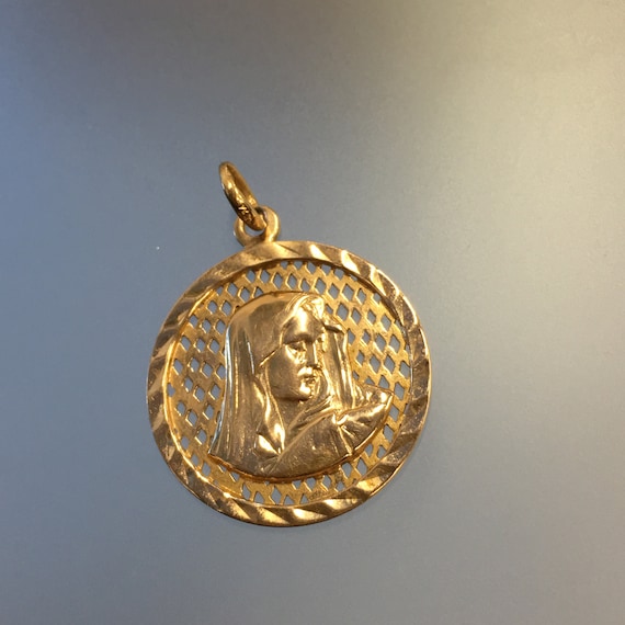 Gold Virgin Mary Pendant 18k Yellow Gold, Weeping