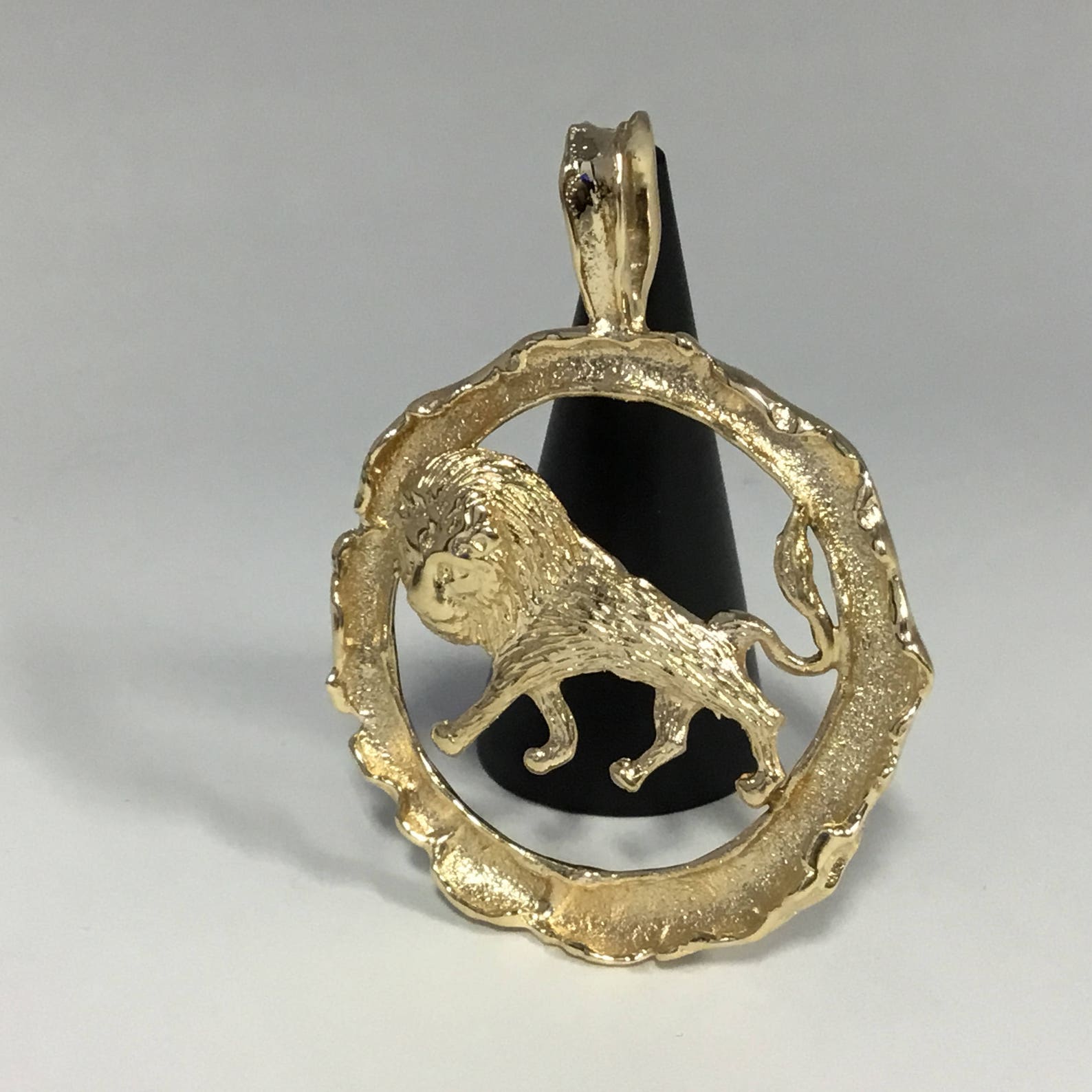 Vintage 14K Gold Lion Medallion Large Zodiac Pendant Sign of Etsy